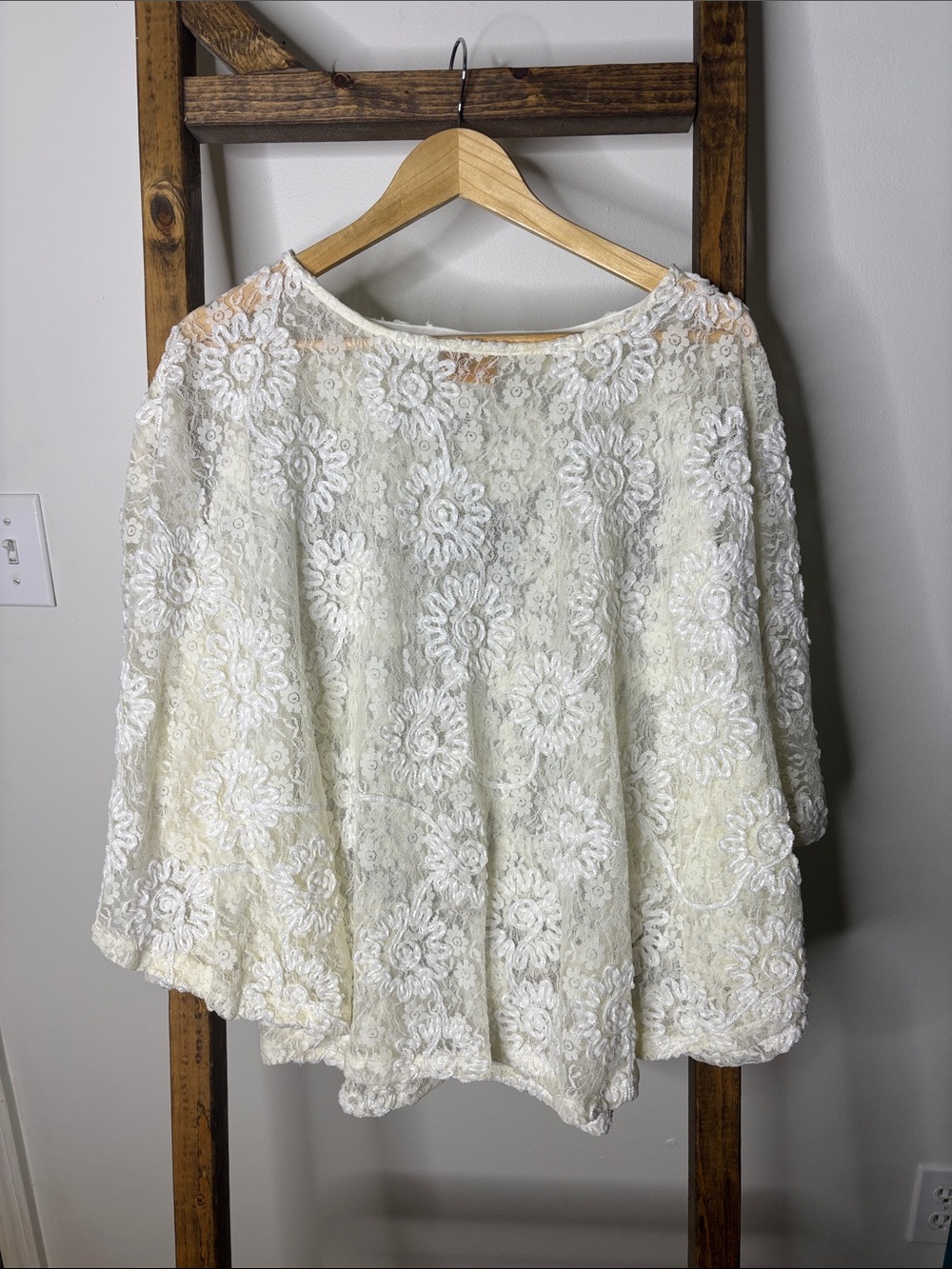 Ruby Rd. Cream Lace Floral Poncho Top Size L
